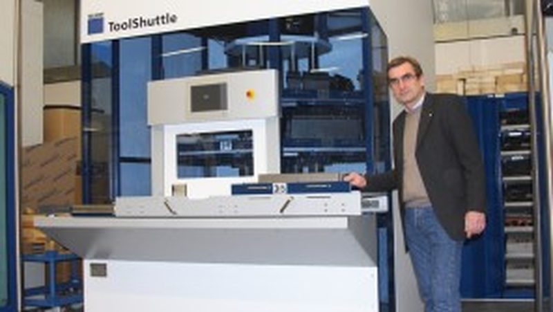 Quicker setup and maximum flexibility The ToolShuttle made by TRUMPF delivers bending tools on push-button command. That saves setup times and boosts flexibility.