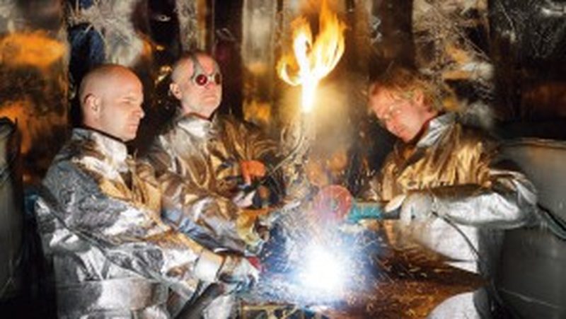 Firmly welded In his work as a metal artist Herbert Gahr experiments with almost every technique available to fashion seams embodying “the sum of every imaginable welding mistake,” lending a certain stylistic element to his unique metal sculptures.