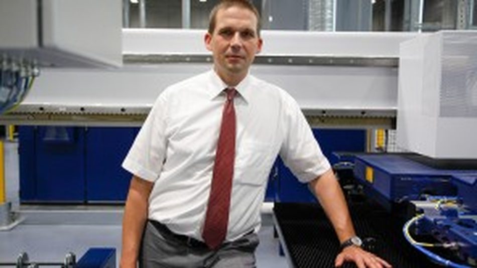 A healer of metals Corrosion protection is an important subject in metals research. For years, now, scientists like Dr. Michael Rohwerder have been searching for new ways to protect steel and other metals against corrosion, both durably and in an eco-friendly process.