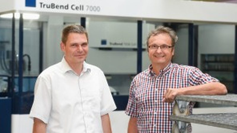 Two generations at work At WMF located in Geislingen/Steige, a new TruBend Cell 7000 works side-by-side with a TRUMPF veteran bending complex components for coffee machines.